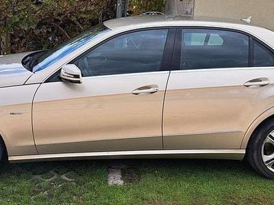 Bronze Gebraucht 2009 Mercedes E250 Elegance Limousine | € 3.800