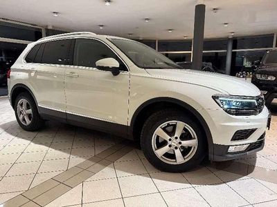 Weiß Gebraucht 2016 VW Tiguan Highline SUV | € 22.990 (Fairer Preis)