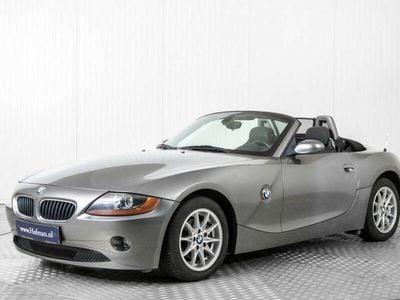 Grau Gebraucht 2004 BMW Z4 Cabrio | € 14.900