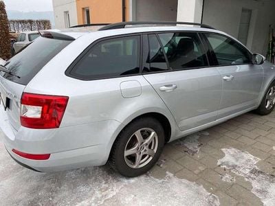 gebraucht Skoda Octavia Octavia Combi 1,6 TDI Style Style