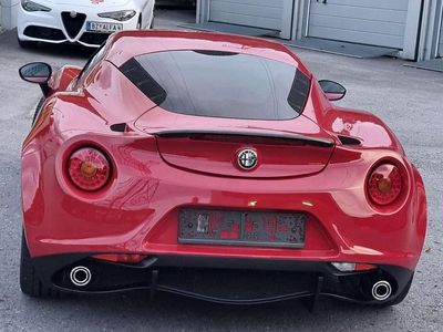 Rot Gebraucht 2016 Alfa Romeo 4C Coupé | € 73.000