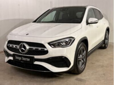 Mercedes GLA220