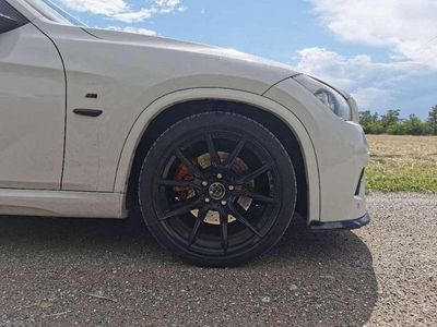 Weiß Gebraucht 2011 BMW X1 Shadowline SUV | € 9.900