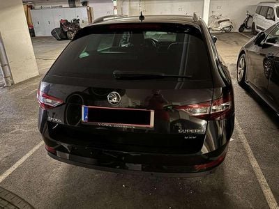 Gebraucht Skoda Superb Style 190 PS (139 kW) 2018 Schwarz Kombi