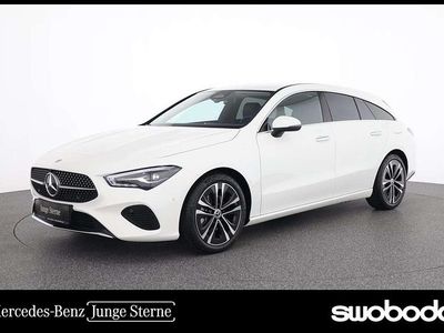Weiss Gebraucht 2025 Mercedes CLA180 Shooting Brake Kombi | € 39.820