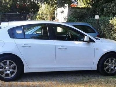 Weiß Gebraucht 2012 Chevrolet Cruze LT Limousine | € 3.500