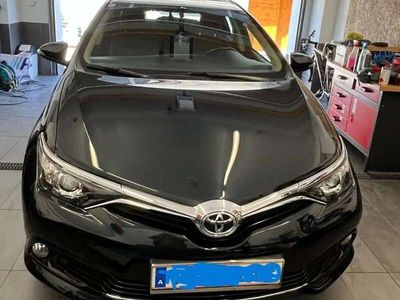 gebraucht Toyota Auris Auris1,33 dVVT-i Active Active