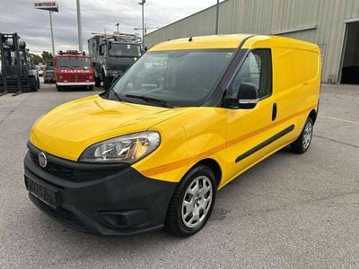 Gelb Gebraucht 2017 Fiat Doblò Van / Kleinbus | € 2.990