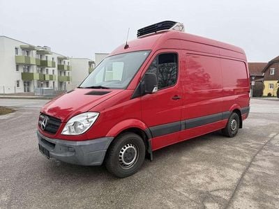 Rot Gebraucht 2011 Mercedes 316 Van | € 5.800