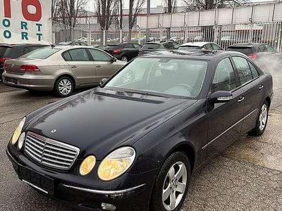 Gebraucht Mercedes E220 150 PS (110 kW) 2007 Blau Limousine