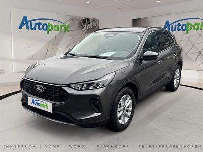 Neu Ford Kuga Titanium 151 PS (111 kW) 2025 Grau SUV