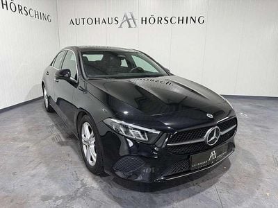 Gebraucht Mercedes A180 136 PS (100 kW) 2023 Schwarz Limousine