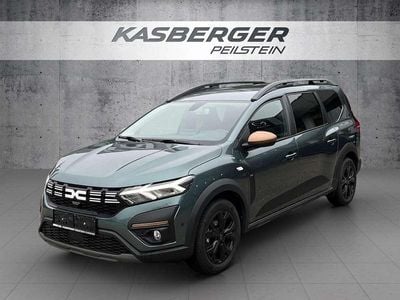 Grün Gebraucht 2024 Dacia Jogger Extreme Van / Kleinbus | € 24.900 (Etwas zu teuer)