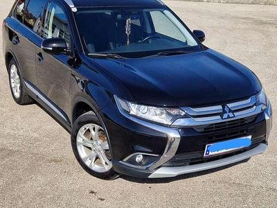 Gebraucht Mitsubishi Outlander Intense 150 PS (110 kW) 2015 Schwarz SUV