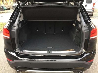 Schwarz Gebraucht 2018 BMW X1 xLine SUV | € 17.493