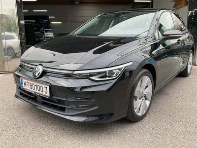 Schwarz metallic Neu 2025 VW Golf VIII Limousine | € 31.790 (Etwas zu teuer)