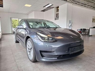 Grau Gebraucht 2021 Tesla Model 3 Standard Range Limousine | € 24.900 (Fairer Preis)