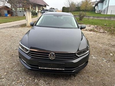 Grau Gebraucht 2016 VW Passat Comfortline Kombi | € 10.500 (Fairer Preis)