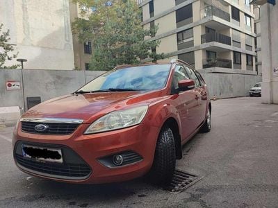 Rot Gebraucht 2009 Ford Focus Ambiente Kombi | € 2.800 (Teuer)