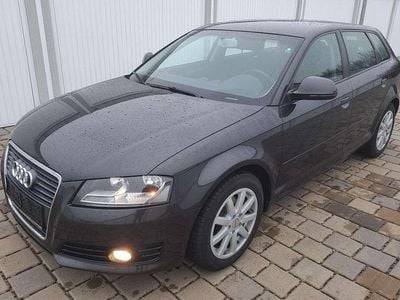 Grau Gebraucht 2010 Audi A3 Limousine | € 7.800 (Fairer Preis)