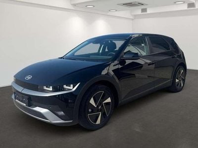 Neu Hyundai Ioniq GO! 55 kW (75 PS) 2025 Schwarz Kleinwagen