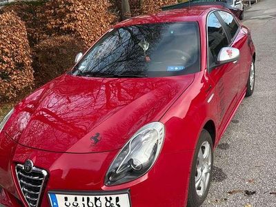 Rot Gebraucht 2010 Alfa Romeo Giulietta Distinctive Limousine | € 4.000