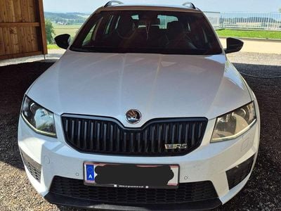 Weiß Gebraucht 2016 Skoda Octavia RS Kombi | € 16.000 (Fairer Preis)