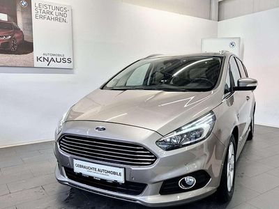 Silber Gebraucht 2016 Ford S-MAX Titanium Van / Kleinbus | € 19.900