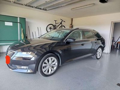 Schwarz Gebraucht 2018 Skoda Superb Style Kombi | € 14.800 (Teuer)