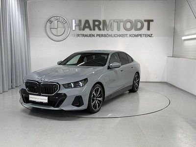 Gebraucht BMW 530e M Sport 299 PS (219 kW) 2026 Grau Limousine