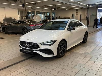 Gebraucht Mercedes CLA200 AMG line 150 PS (110 kW) 2024 Polarweiß Coupé