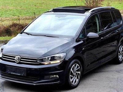 Gebraucht VW Touran Comfortline 116 PS (85 kW) 2018 Grau Van / Kleinbus