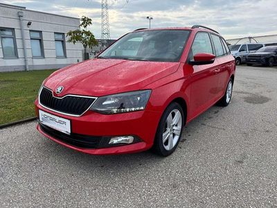 Mittelrot normal Gebraucht 2016 Skoda Fabia Style Kleinwagen | € 11.990 (Etwas zu teuer)