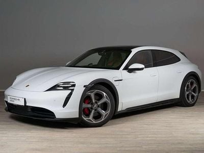 Weiß Gebraucht 2021 Porsche Taycan Cross Turismo Kombi | € 74.990
