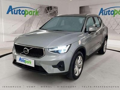 Gebraucht Volvo XC40 129 PS (94 kW) 2023 Grau SUV