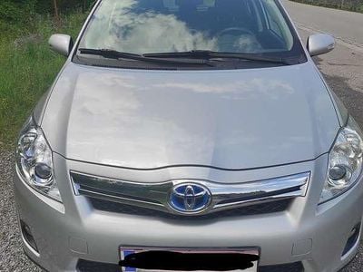 Silber Gebraucht 2010 Toyota Auris Hybrid Limousine | € 5.900