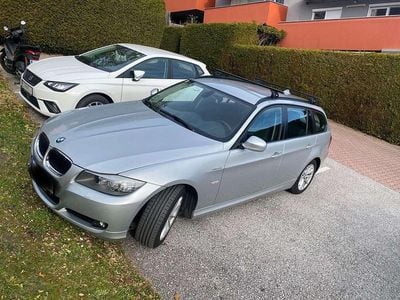 Silber Gebraucht 2012 BMW 320 Kombi | € 13.000 (Guter Preis)