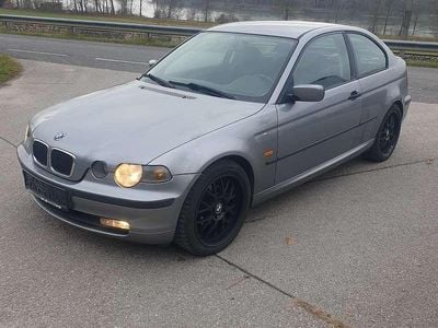 Gebraucht 2001 BMW 318 Limousine | € 1.490