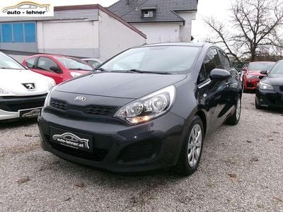 Gebraucht Kia Rio 69 PS (50 kW) 2014 Grau Limousine
