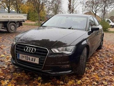 Braun Gebraucht 2014 Audi A3 Ambiente Limousine | € 8.500 (Fairer Preis)