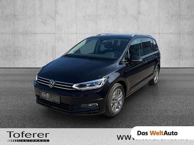 Schwarz Gebraucht 2024 VW Touran Van / Kleinbus | € 39.999