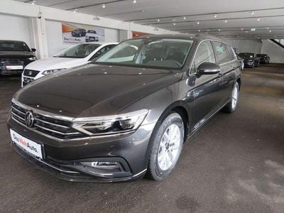 Gebraucht VW Passat Business 150 PS (110 kW) 2025 Grau Kombi
