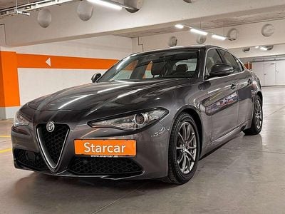 Gebraucht Alfa Romeo Giulia Super 179 PS (131 kW) 2016 Grau Limousine