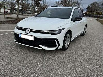 Gebraucht VW Golf VIII Sport 150 PS (110 kW) 2025 Weiß Kombi