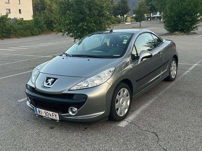 Grau Gebraucht 2007 Peugeot 207 CC Cabrio | € 3.999 (Fairer Preis)