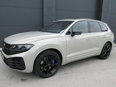 Hellbraun metallic Neu 2025 VW Touareg R SUV | € 86.990 (Guter Preis)