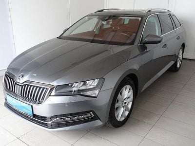 Gebraucht Skoda Superb Style 150 PS (110 kW) 2022 Mittelgrau  metallic Kombi