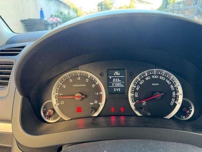 Weiß Gebraucht 2011 Suzuki Swift GL Kleinwagen | € 7.990