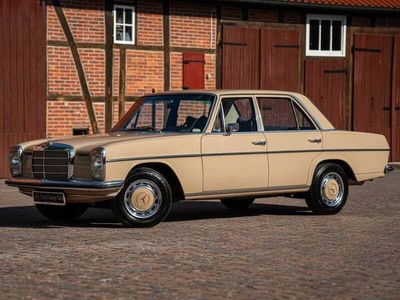 Mercedes 200