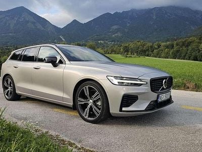 gebraucht Volvo V60 V60 T8 AWD Recharge PHEV Ultimate Dark Geartronic Ultimate Dark
